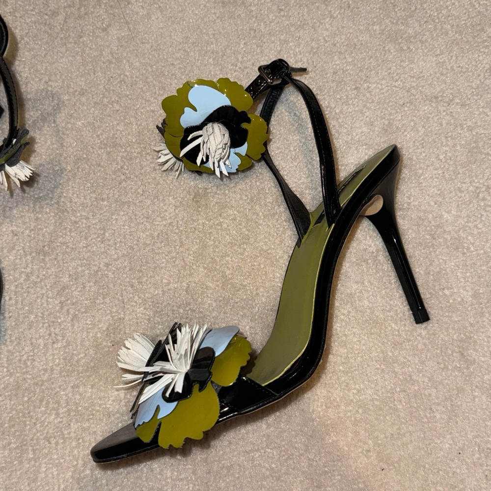 ZARA BASIC flower sandals